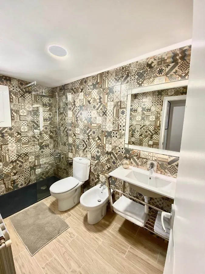 Habitat Barcelona Apartment Platja d'Aro  España