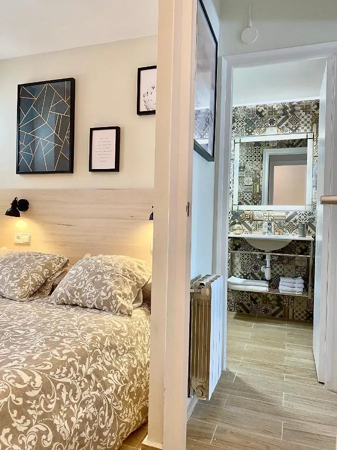 Habitat Barcelona Apartment Platja d'Aro Espanha