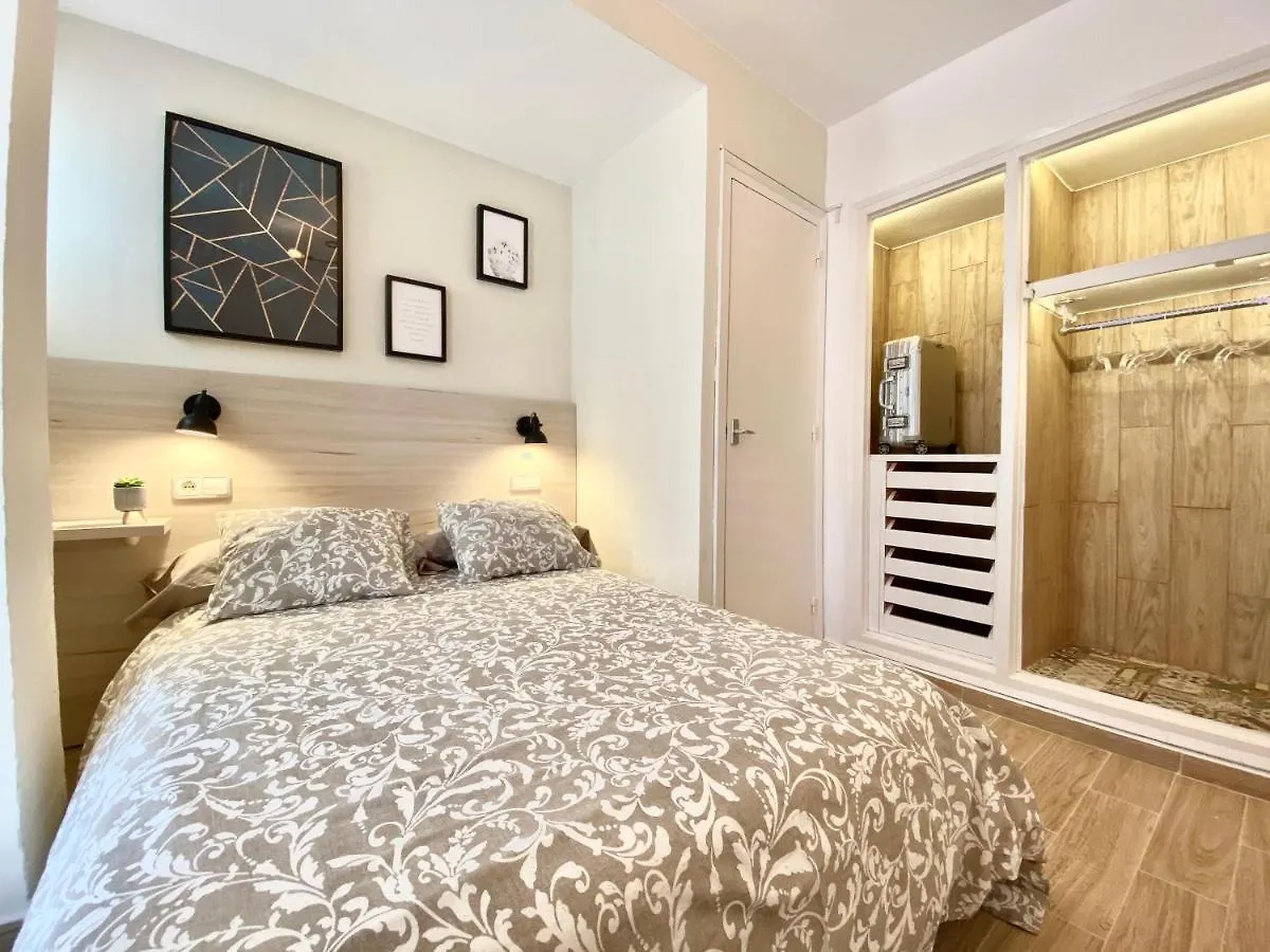 Habitat Barcelona Apartment Platja d'Aro  0*,  España
